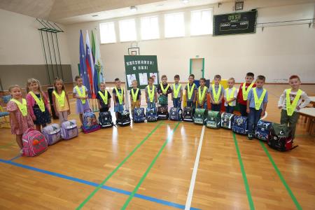 PRVI ŠOLSKI DAN SPREJEM PRVOOLČKOV GRAHOVO 18 FOTO LJUBO VUKELIČ